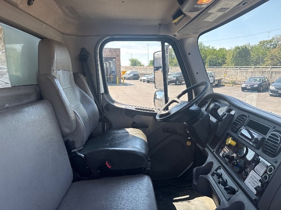 Medium Duty Box Truck-Light and Medium Duty Trucks-Freightliner-2020-M2-Baltimore-MD-145,079\n\t\tmiles-$ 53,500 - Image 22