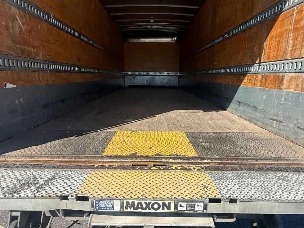 Medium Duty Box Truck-Light and Medium Duty Trucks-Freightliner-2020-M2-Baltimore-MD-224,677\n\t\tmiles-$ 36,000 - Image 9