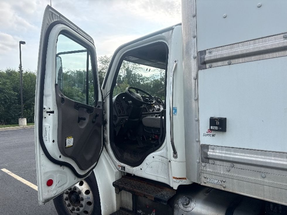 Medium Duty Box Truck-Light and Medium Duty Trucks-Freightliner-2020-M2-Baltimore-MD-248,289\n\t\tmiles-$ 43,750 - Image 16