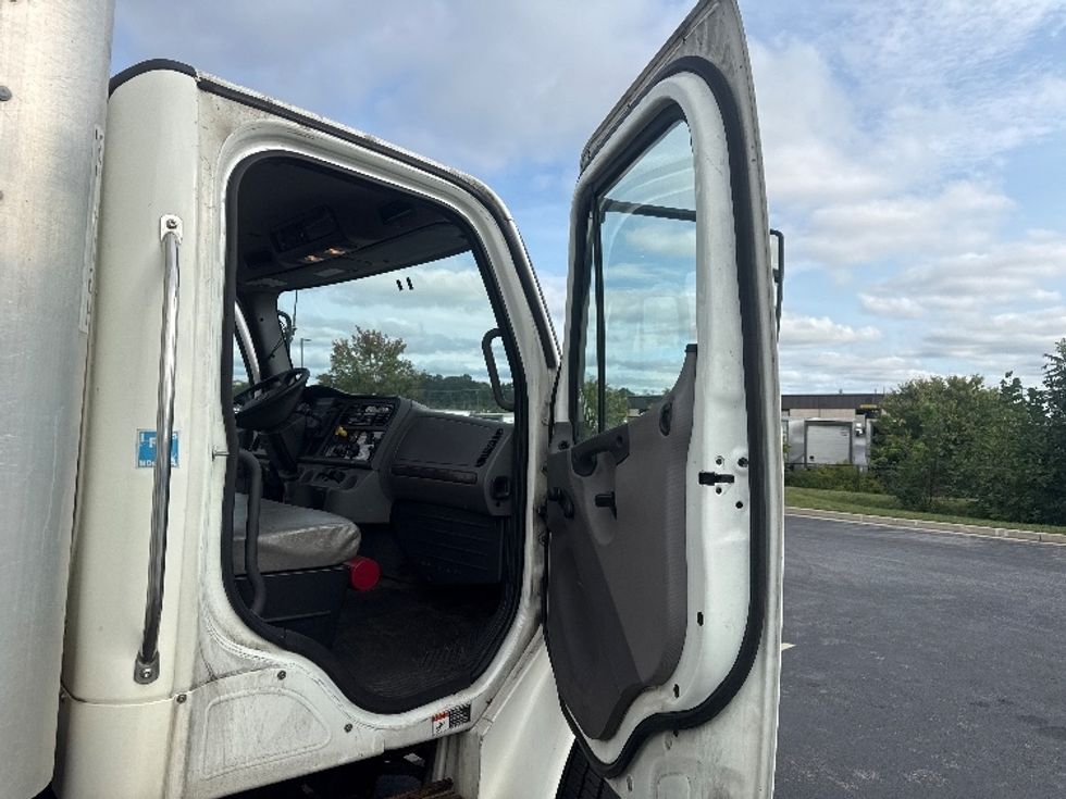 Medium Duty Box Truck-Light and Medium Duty Trucks-Freightliner-2020-M2-Baltimore-MD-248,289\n\t\tmiles-$ 43,750 - Image 20