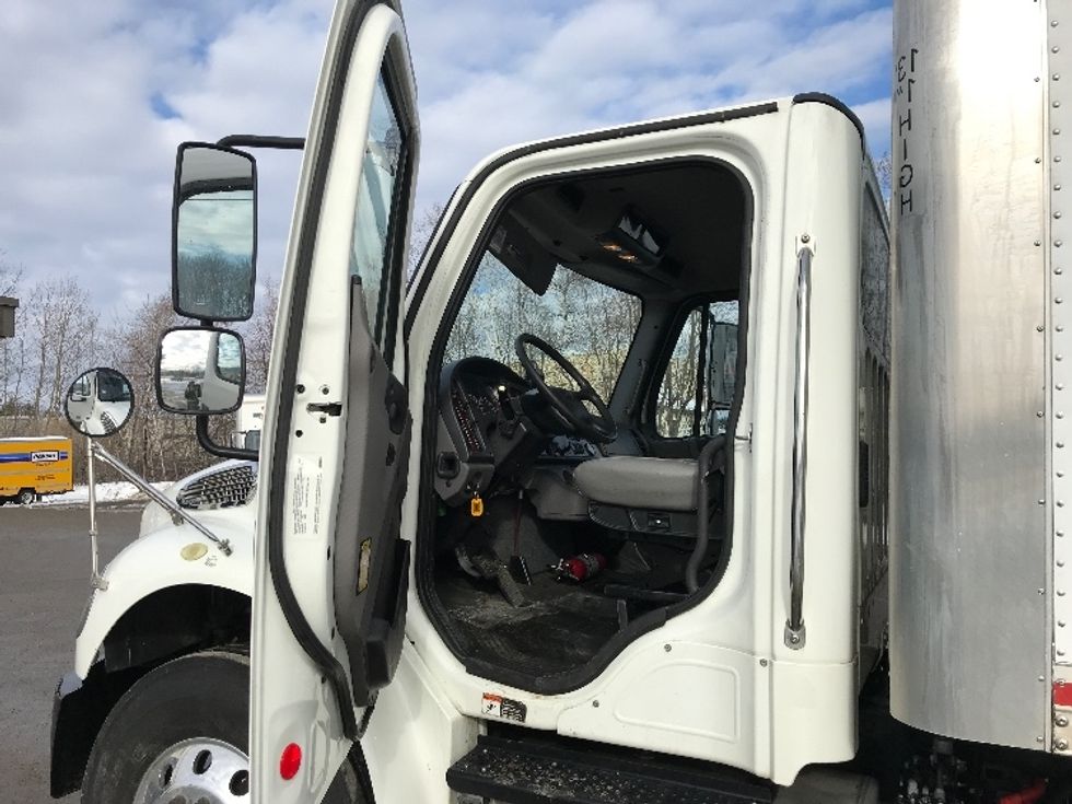 Medium Duty Box Truck-Light and Medium Duty Trucks-Freightliner-2020-M2-Bangor-ME-148,030\n\t\tmiles-$ 49,500 - Image 16