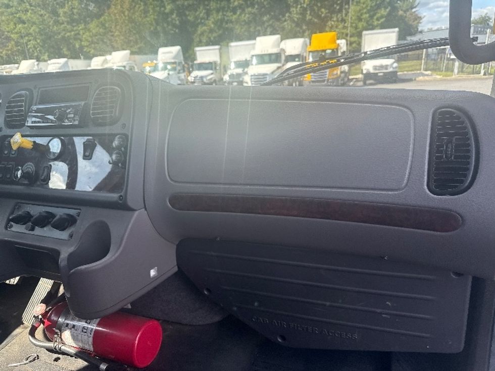 Medium Duty Box Truck-Light and Medium Duty Trucks-Freightliner-2020-M2-Belcamp-MD-320,855\n\t\tmiles-$ 25,750 - Image 21