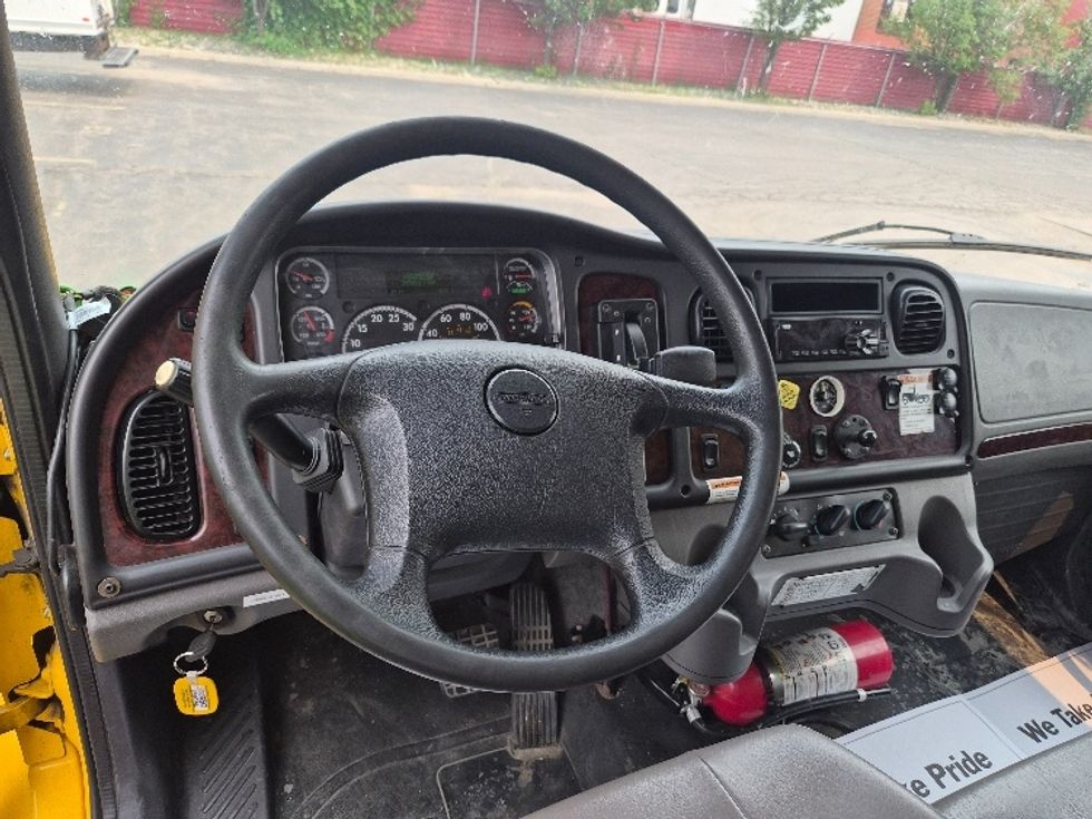 Medium Duty Box Truck-Light and Medium Duty Trucks-Freightliner-2020-M2-Belleville-ON-295,812\n\t\tkm-$ 61,500 - Image 18