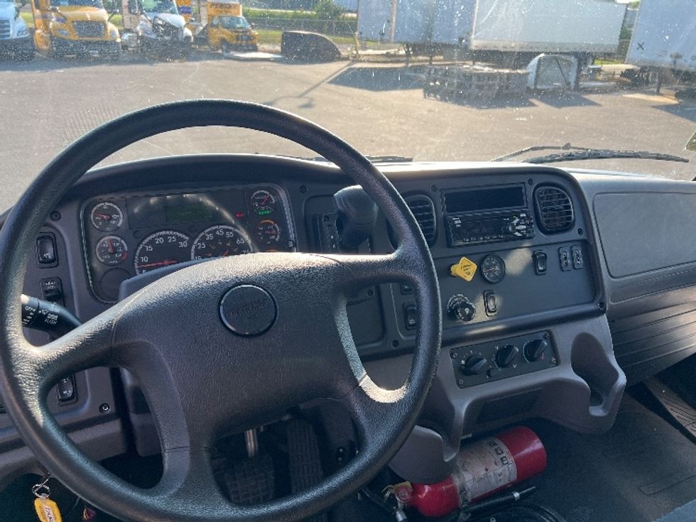 Medium Duty Box Truck-Light and Medium Duty Trucks-Freightliner-2020-M2-Bensalem-PA-141,568\n\t\tmiles-$ 55,000 - Image 18