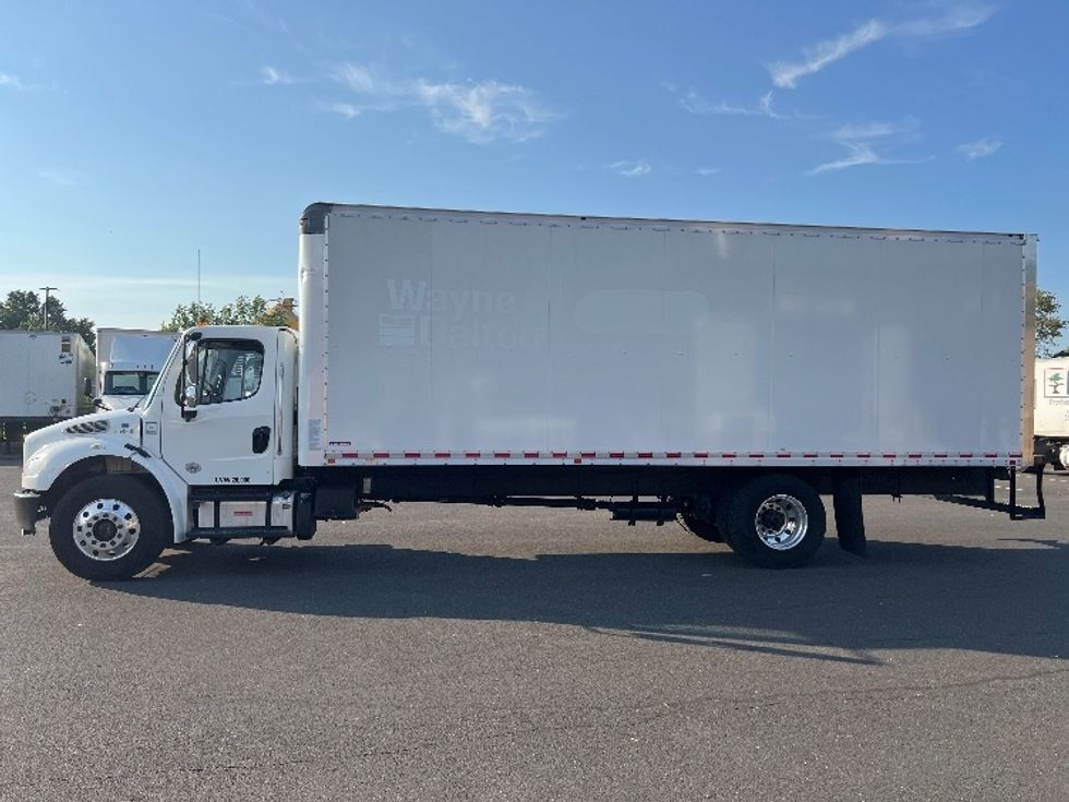 Medium Duty Box Truck-Light and Medium Duty Trucks-Freightliner-2020-M2-Bensalem-PA-141,568\n\t\tmiles-$ 55,000 - Image 4