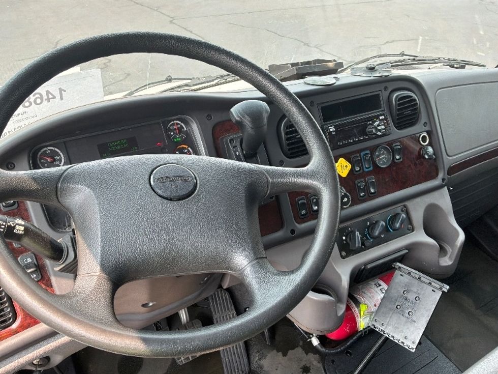 Medium Duty Box Truck-Light and Medium Duty Trucks-Freightliner-2020-M2-Bensalem-PA-142,210\n\t\tmiles-$ 50,500 - Image 16