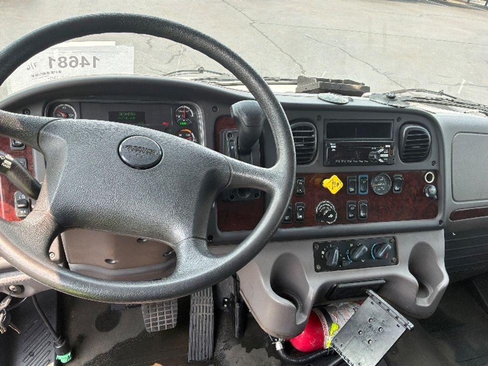 Medium Duty Box Truck-Light and Medium Duty Trucks-Freightliner-2020-M2-Bensalem-PA-142,210\n\t\tmiles-$ 50,500 - Image 17