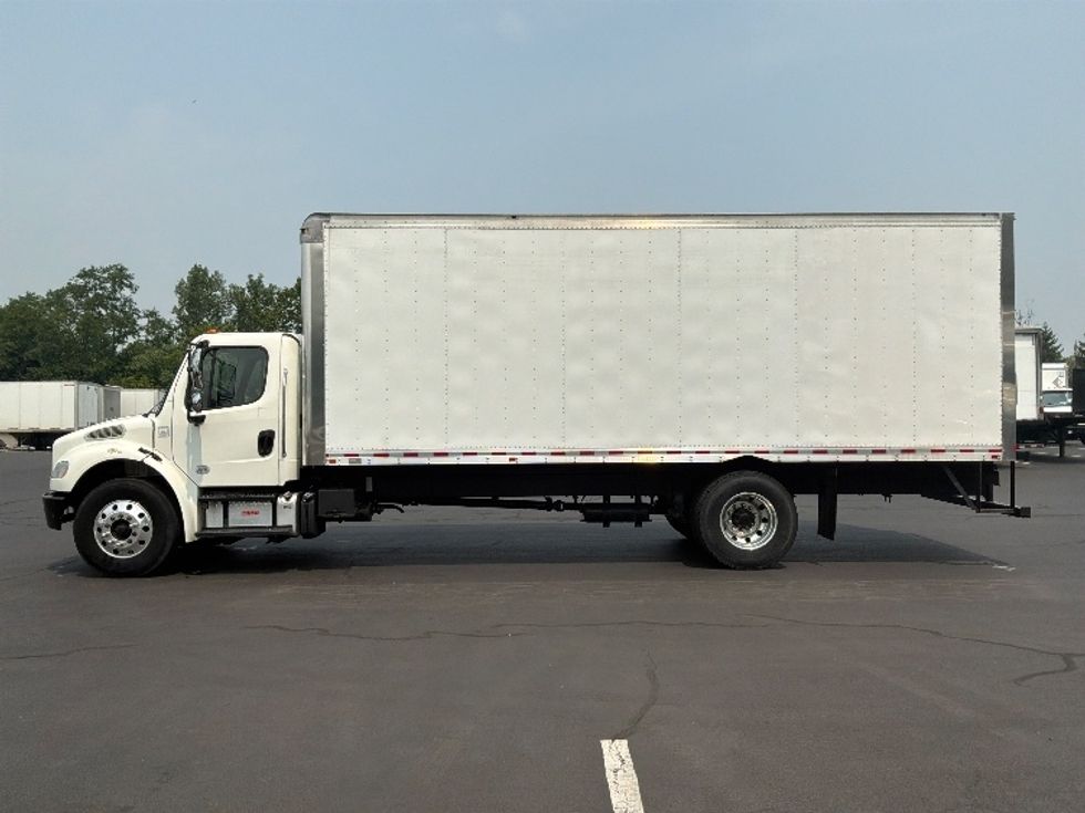 Medium Duty Box Truck-Light and Medium Duty Trucks-Freightliner-2020-M2-Bensalem-PA-142,210\n\t\tmiles-$ 50,500 - Image 4