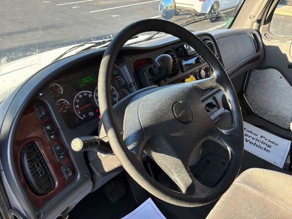 Medium Duty Box Truck-Light and Medium Duty Trucks-Freightliner-2020-M2-Bensalem-PA-178,056\n\t\tmiles-$ 55,500 - Image 17