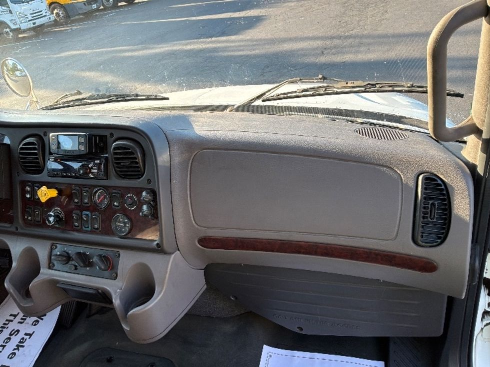 Medium Duty Box Truck-Light and Medium Duty Trucks-Freightliner-2020-M2-Bensalem-PA-178,056\n\t\tmiles-$ 55,500 - Image 21