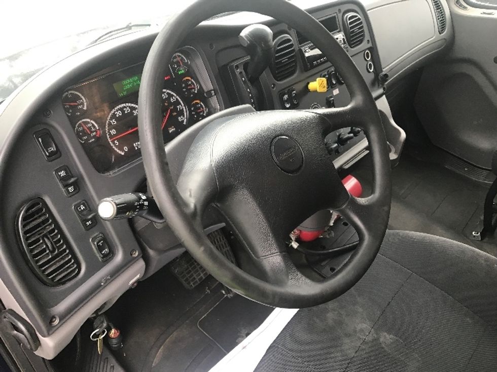 Medium Duty Box Truck-Light and Medium Duty Trucks-Freightliner-2020-M2-Bensalem-PA-220,534\n\t\tmiles-$ 49,500 - Image 17