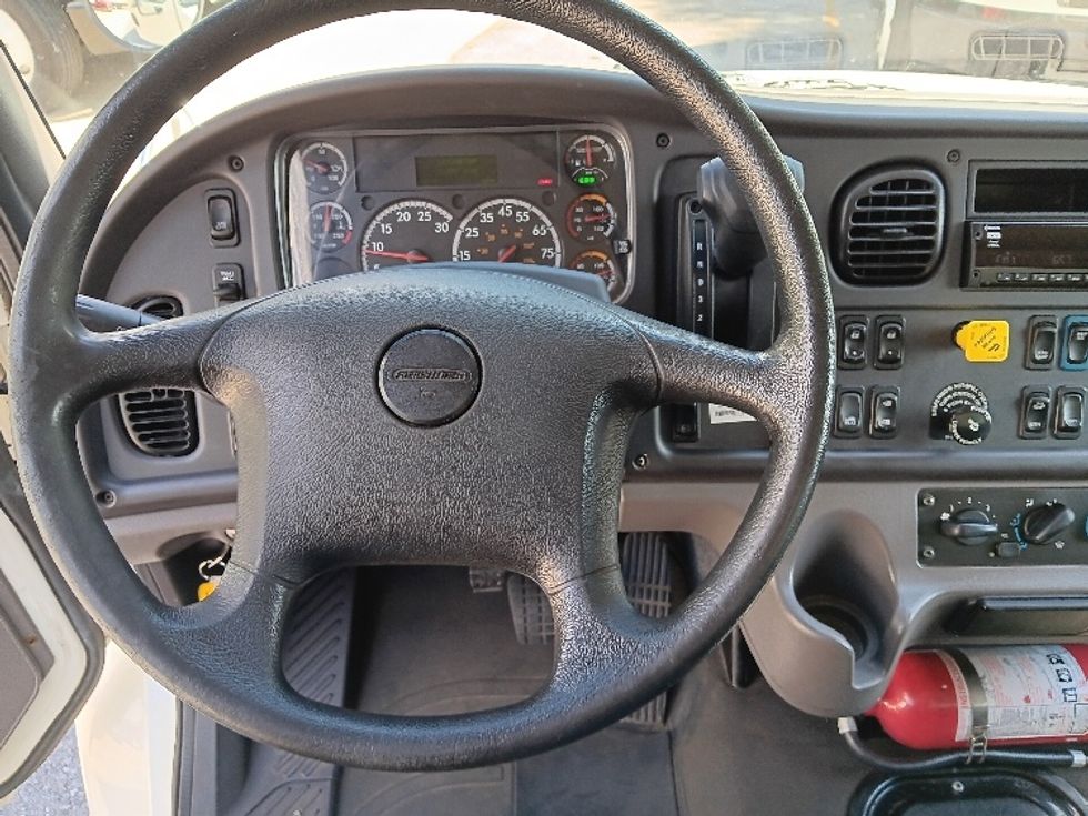 Medium Duty Box Truck-Light and Medium Duty Trucks-Freightliner-2020-M2-Blountville-TN-202,029\n\t\tmiles-$ 55,500 - Image 18