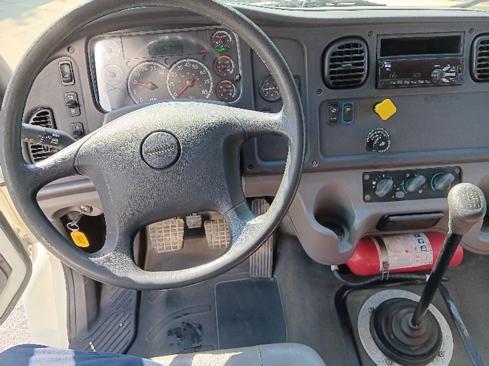 Medium Duty Box Truck-Light and Medium Duty Trucks-Freightliner-2020-M2-Blountville-TN-42,729\n\t\tmiles-$ 61,500 - Image 18