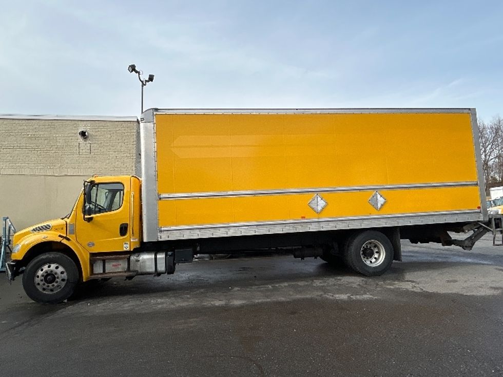 Medium Duty Box Truck-Light and Medium Duty Trucks-Freightliner-2020-M2-Braintree-MA-217,162\n\t\tmiles-$ 34,500 - Image 4