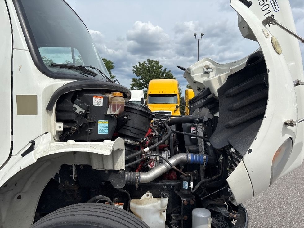 Medium Duty Box Truck-Light and Medium Duty Trucks-Freightliner-2020-M2-Brampton-ON-325,779\n\t\tkm-$ 72,500 - Image 23
