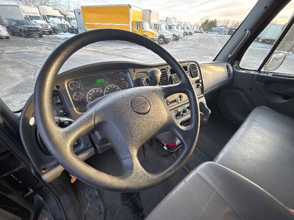 Medium Duty Box Truck-Light and Medium Duty Trucks-Freightliner-2020-M2-Brook Park-OH-155,831\n\t\tmiles-$ 58,250 - Image 16