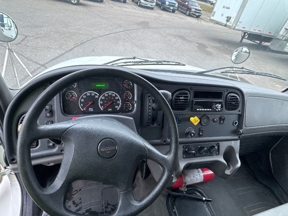 Medium Duty Box Truck-Light and Medium Duty Trucks-Freightliner-2020-M2-Brooklyn Park-MN-110,822\n\t\tmiles-$ 64,000 - Image 18