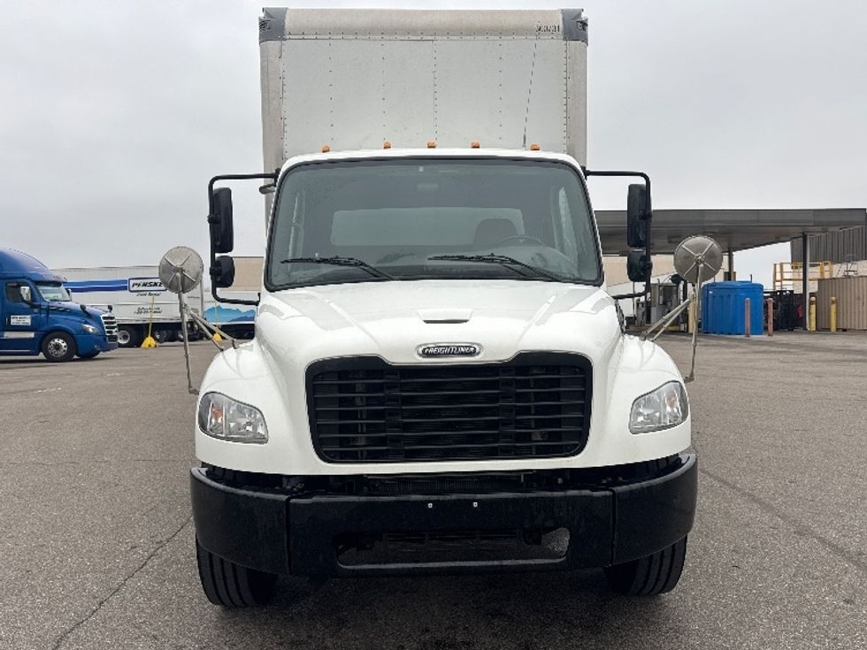Medium Duty Box Truck-Light and Medium Duty Trucks-Freightliner-2020-M2-Brooklyn Park-MN-110,822\n\t\tmiles-$ 64,000 - Image 2
