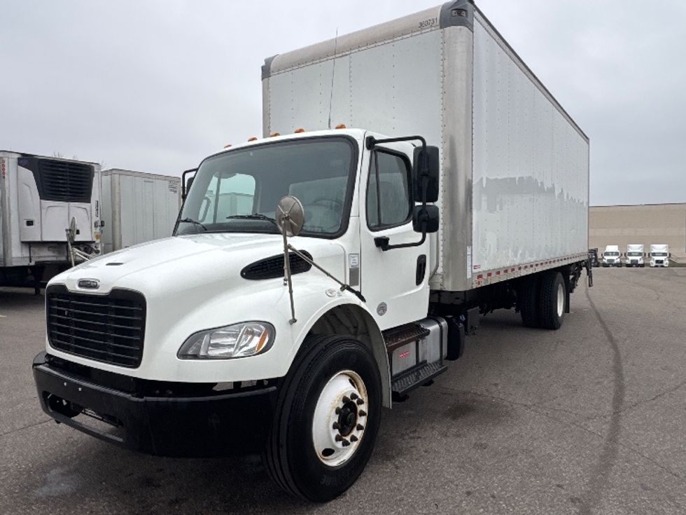 Medium Duty Box Truck-Light and Medium Duty Trucks-Freightliner-2020-M2-Brooklyn Park-MN-110,822\n\t\tmiles-$ 64,000 - Image 3