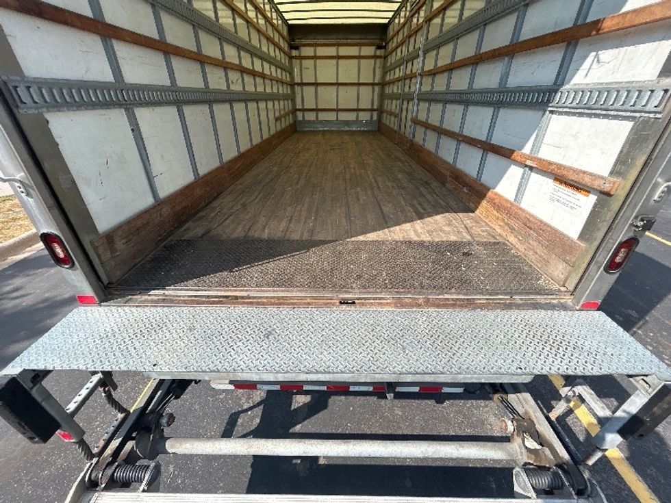 Medium Duty Box Truck-Light and Medium Duty Trucks-Freightliner-2020-M2-Brooklyn Park-MN-132,954\n\t\tmiles-$ 60,750 - Image 10