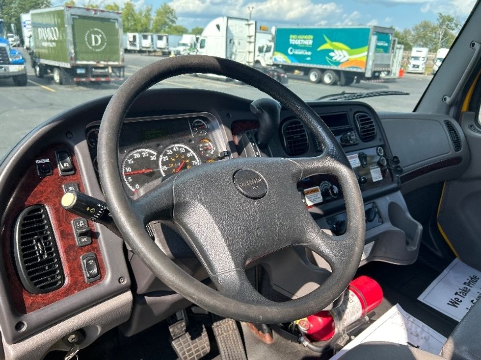 Medium Duty Box Truck-Light and Medium Duty Trucks-Freightliner-2020-M2-Brooklyn Park-MN-132,954\n\t\tmiles-$ 60,750 - Image 17