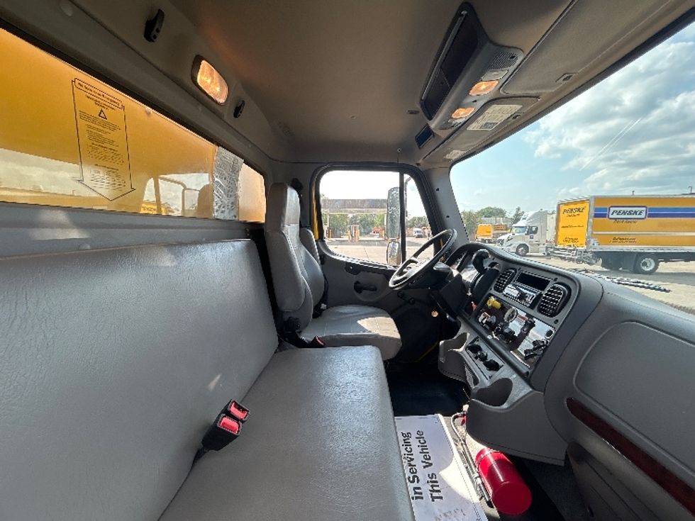 Medium Duty Box Truck-Light and Medium Duty Trucks-Freightliner-2020-M2-Brooklyn Park-MN-132,954\n\t\tmiles-$ 60,750 - Image 22