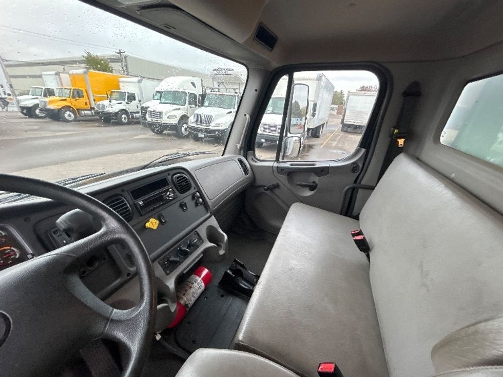 Medium Duty Box Truck-Light and Medium Duty Trucks-Freightliner-2020-M2-Brooklyn Park-MN-135,540\n\t\tmiles-$ 50,750 - Image 18