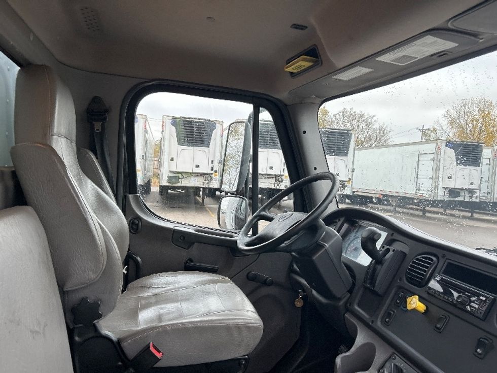Medium Duty Box Truck-Light and Medium Duty Trucks-Freightliner-2020-M2-Brooklyn Park-MN-135,540\n\t\tmiles-$ 50,750 - Image 21