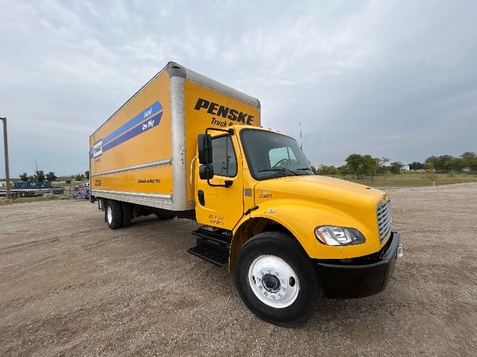 Medium Duty Box Truck-Light and Medium Duty Trucks-Freightliner-2020-M2-Brooklyn Park-MN-162,262\n\t\tmiles-$ 62,750 - Image 1