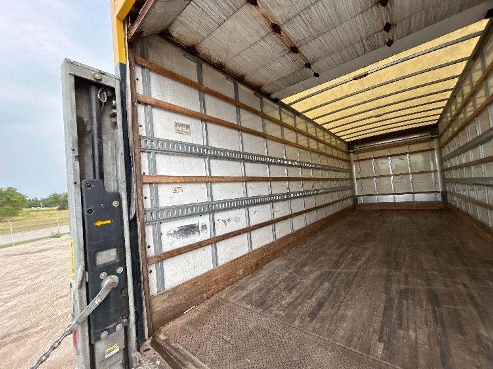 Medium Duty Box Truck-Light and Medium Duty Trucks-Freightliner-2020-M2-Brooklyn Park-MN-162,262\n\t\tmiles-$ 62,750 - Image 11