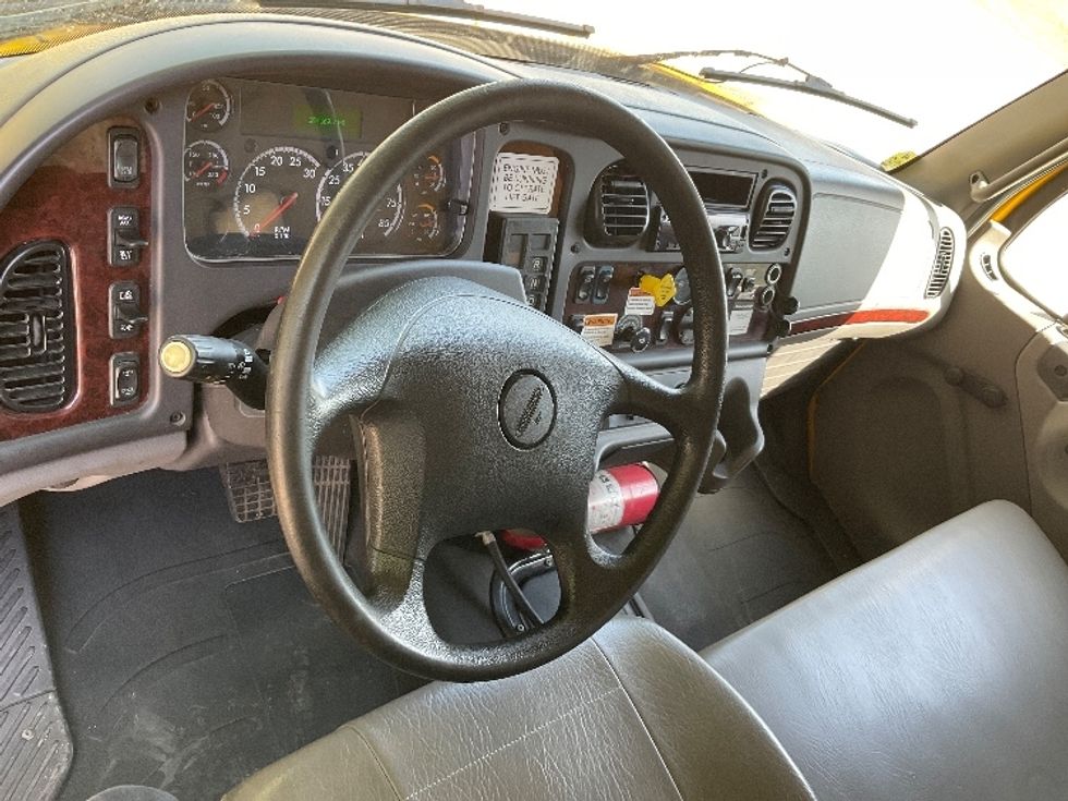 Medium Duty Box Truck-Light and Medium Duty Trucks-Freightliner-2020-M2-Brooklyn Park-MN-204,293\n\t\tmiles-$ 36,500 - Image 17