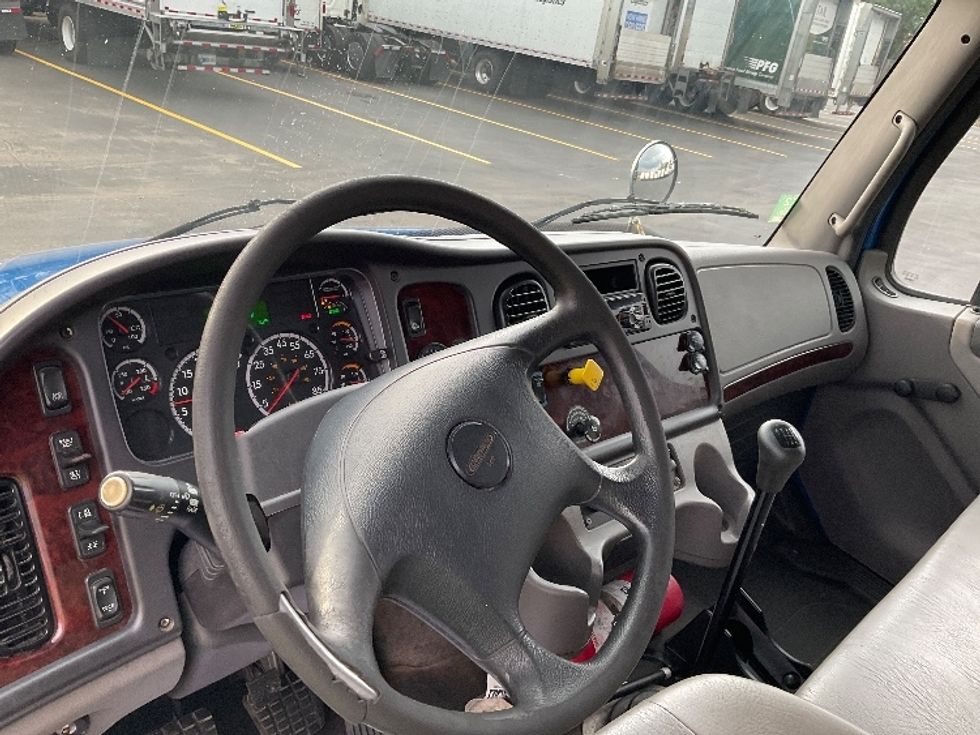 Medium Duty Box Truck-Light and Medium Duty Trucks-Freightliner-2020-M2-Brooklyn Park-MN-230,705\n\t\tmiles-$ 37,000 - Image 17