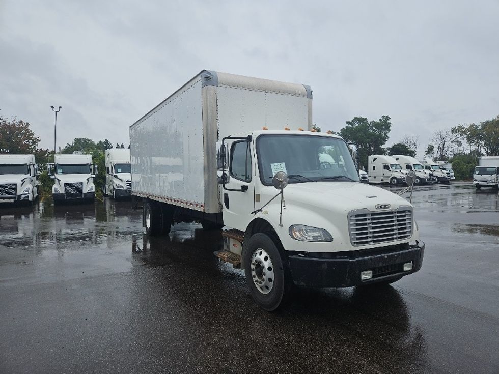Medium Duty Box Truck-Light and Medium Duty Trucks-Freightliner-2020-M2-Brooklyn Park-MN-260,496\n\t\tmiles-$ 38,250 - Image 1