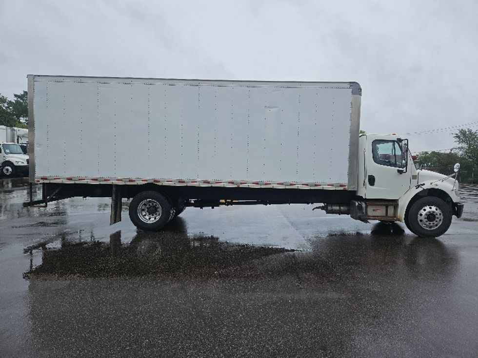 Medium Duty Box Truck-Light and Medium Duty Trucks-Freightliner-2020-M2-Brooklyn Park-MN-260,496\n\t\tmiles-$ 38,250 - Image 14