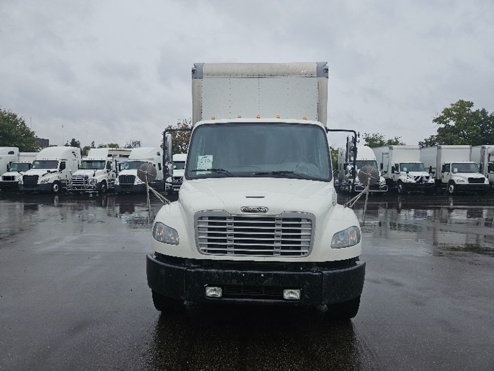 Medium Duty Box Truck-Light and Medium Duty Trucks-Freightliner-2020-M2-Brooklyn Park-MN-260,496\n\t\tmiles-$ 38,250 - Image 2