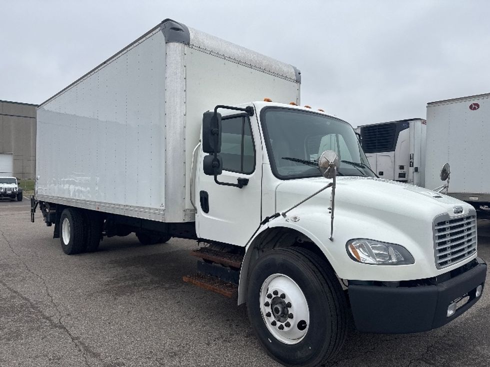 Medium Duty Box Truck-Light and Medium Duty Trucks-Freightliner-2020-M2-Brooklyn Park-MN-285,814\n\t\tmiles-$ 35,500 - Image 1