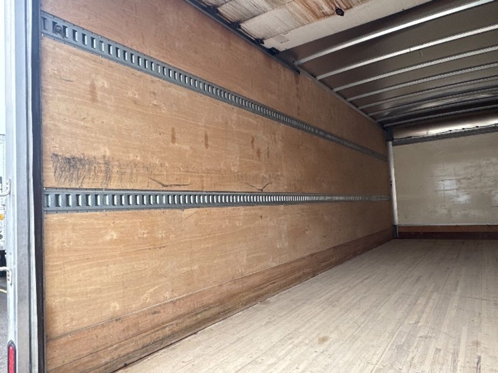 Medium Duty Box Truck-Light and Medium Duty Trucks-Freightliner-2020-M2-Brooklyn Park-MN-285,814\n\t\tmiles-$ 35,500 - Image 11