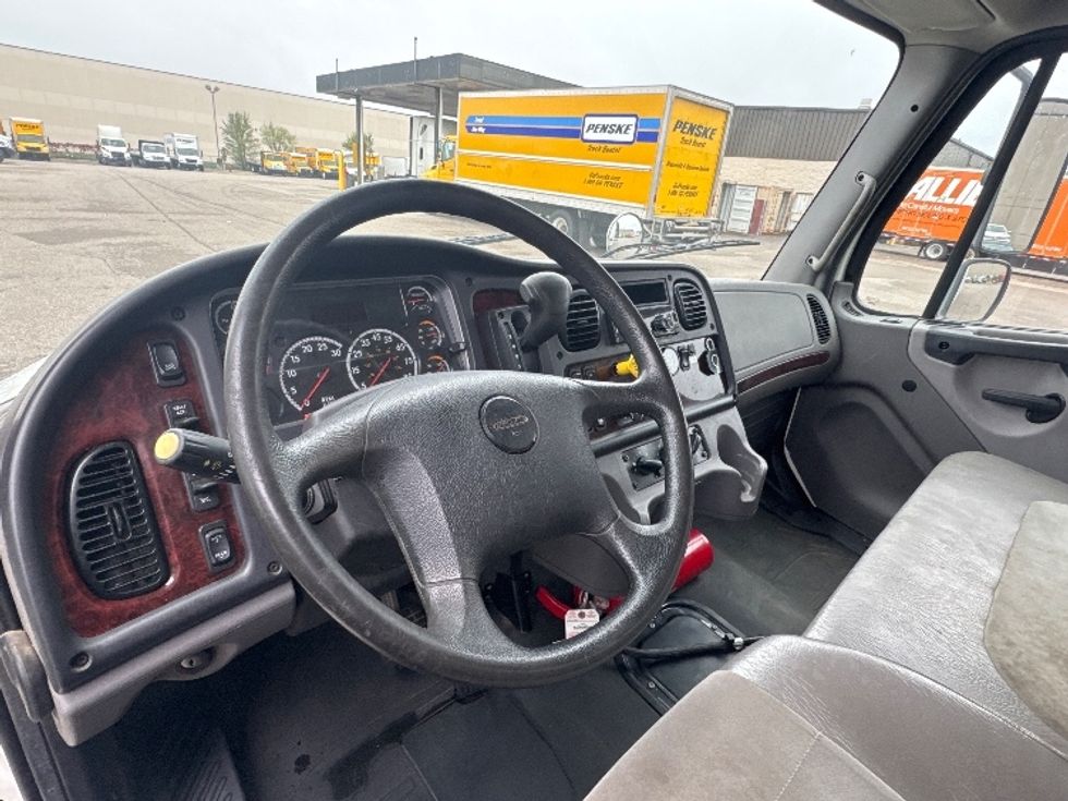 Medium Duty Box Truck-Light and Medium Duty Trucks-Freightliner-2020-M2-Brooklyn Park-MN-285,814\n\t\tmiles-$ 35,500 - Image 17