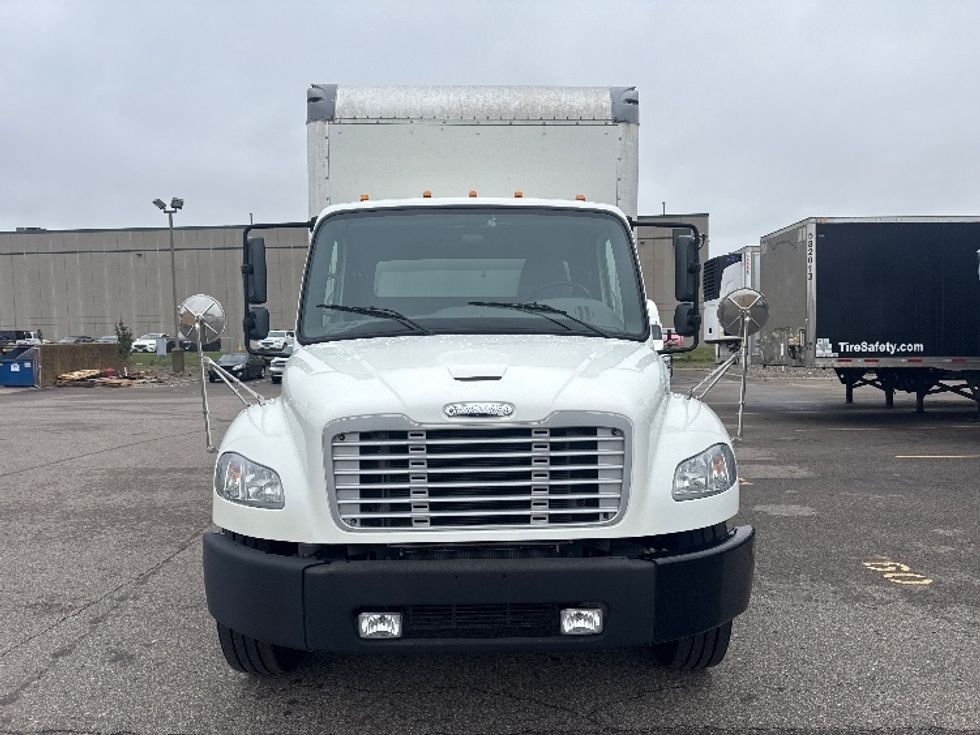 Medium Duty Box Truck-Light and Medium Duty Trucks-Freightliner-2020-M2-Brooklyn Park-MN-285,814\n\t\tmiles-$ 35,500 - Image 2