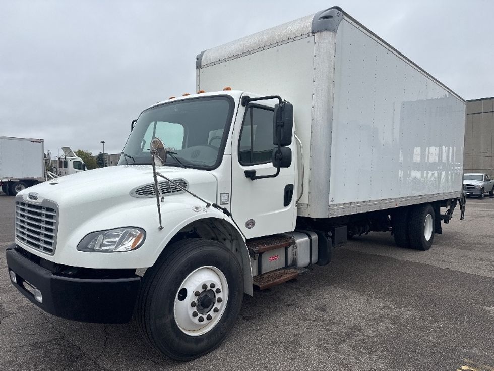 Medium Duty Box Truck-Light and Medium Duty Trucks-Freightliner-2020-M2-Brooklyn Park-MN-285,814\n\t\tmiles-$ 35,500 - Image 3