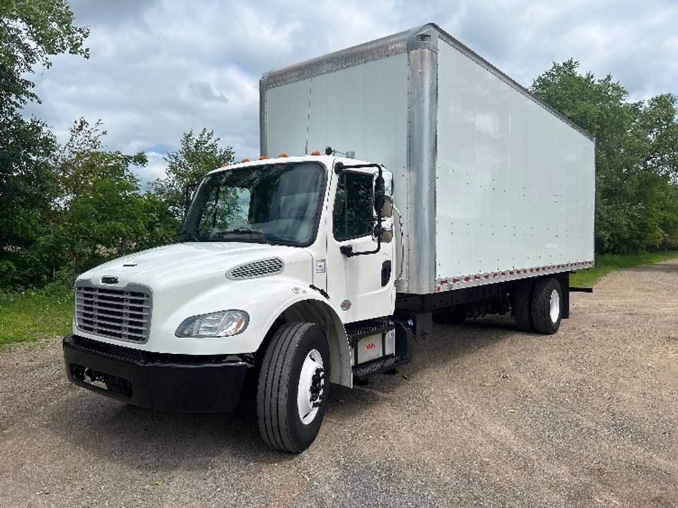 Medium Duty Box Truck-Light and Medium Duty Trucks-Freightliner-2020-M2-Brooklyn Park-MN-40,237\n\t\tmiles-$ 65,250 - Image 1