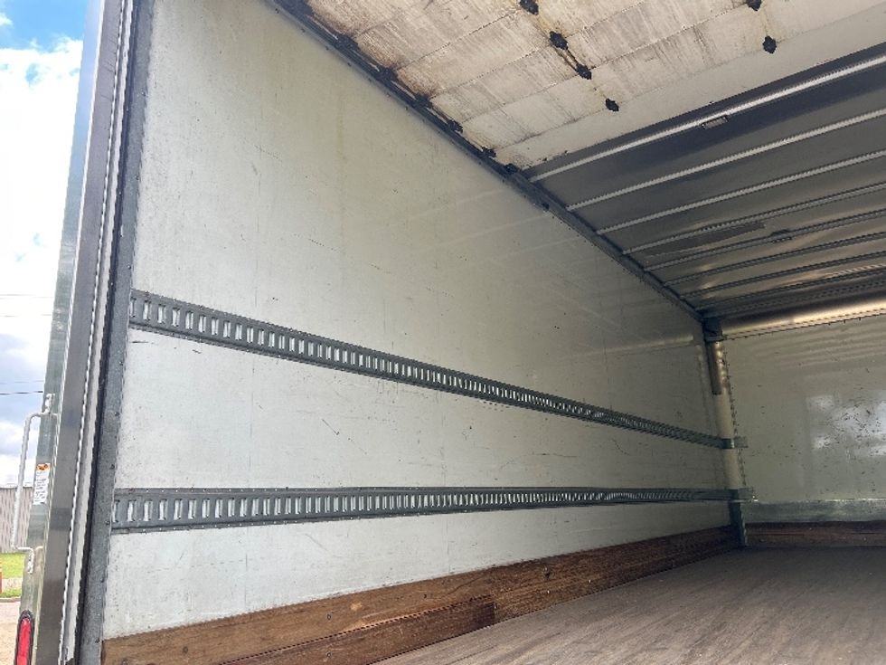 Medium Duty Box Truck-Light and Medium Duty Trucks-Freightliner-2020-M2-Brooklyn Park-MN-40,237\n\t\tmiles-$ 65,250 - Image 10