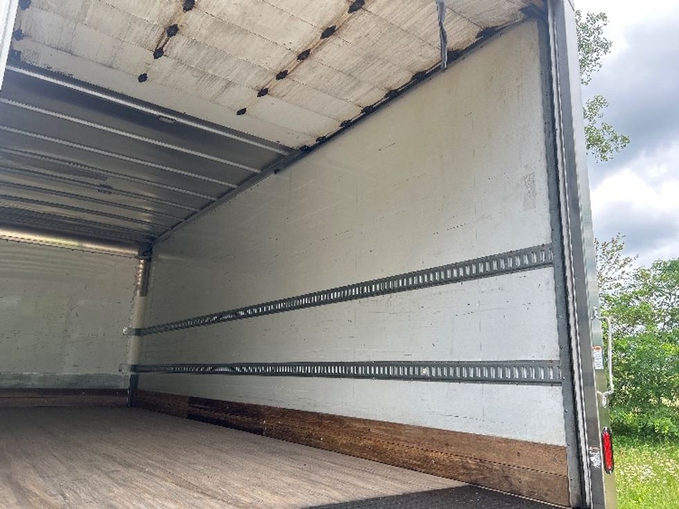 Medium Duty Box Truck-Light and Medium Duty Trucks-Freightliner-2020-M2-Brooklyn Park-MN-40,237\n\t\tmiles-$ 65,250 - Image 11