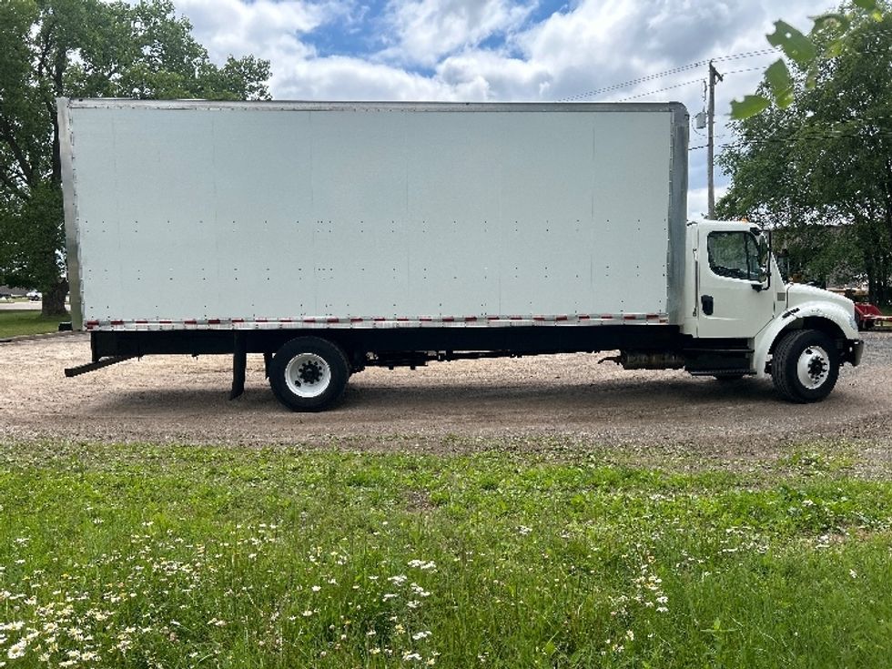 Medium Duty Box Truck-Light and Medium Duty Trucks-Freightliner-2020-M2-Brooklyn Park-MN-40,237\n\t\tmiles-$ 65,250 - Image 14
