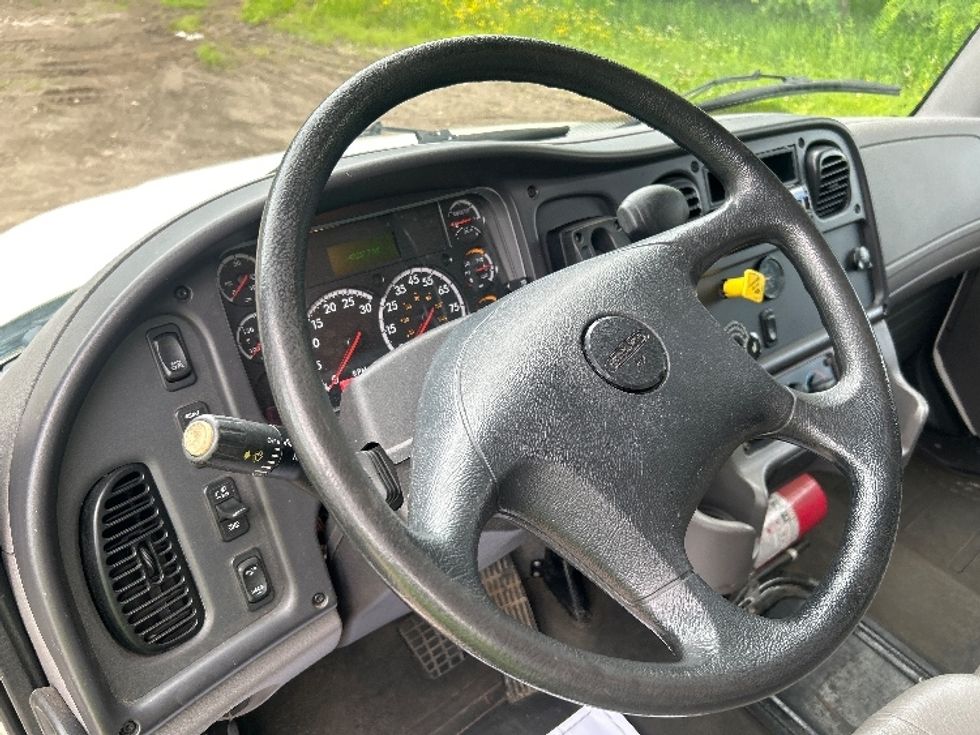 Medium Duty Box Truck-Light and Medium Duty Trucks-Freightliner-2020-M2-Brooklyn Park-MN-40,237\n\t\tmiles-$ 65,250 - Image 16