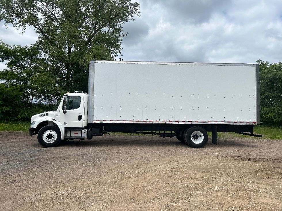 Medium Duty Box Truck-Light and Medium Duty Trucks-Freightliner-2020-M2-Brooklyn Park-MN-40,237\n\t\tmiles-$ 65,250 - Image 4