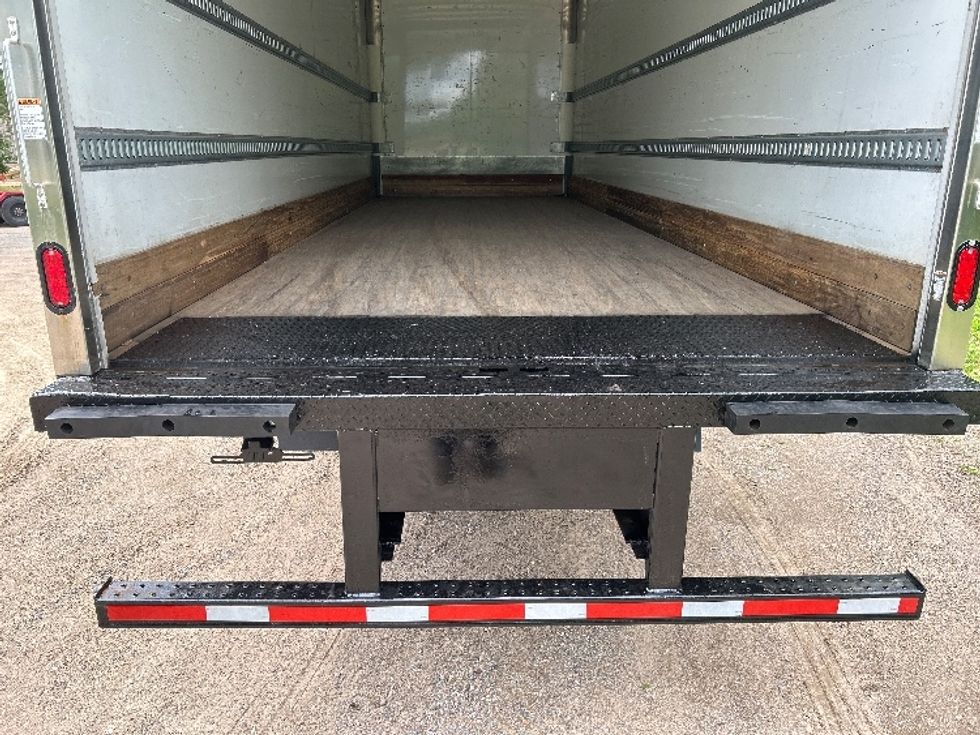 Medium Duty Box Truck-Light and Medium Duty Trucks-Freightliner-2020-M2-Brooklyn Park-MN-40,237\n\t\tmiles-$ 65,250 - Image 9