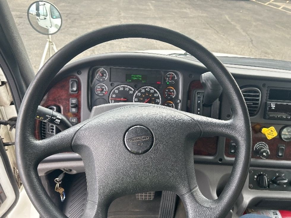 Medium Duty Box Truck-Light and Medium Duty Trucks-Freightliner-2020-M2-Brooklyn Park-MN-49,243\n\t\tmiles-$ 73,000 - Image 18