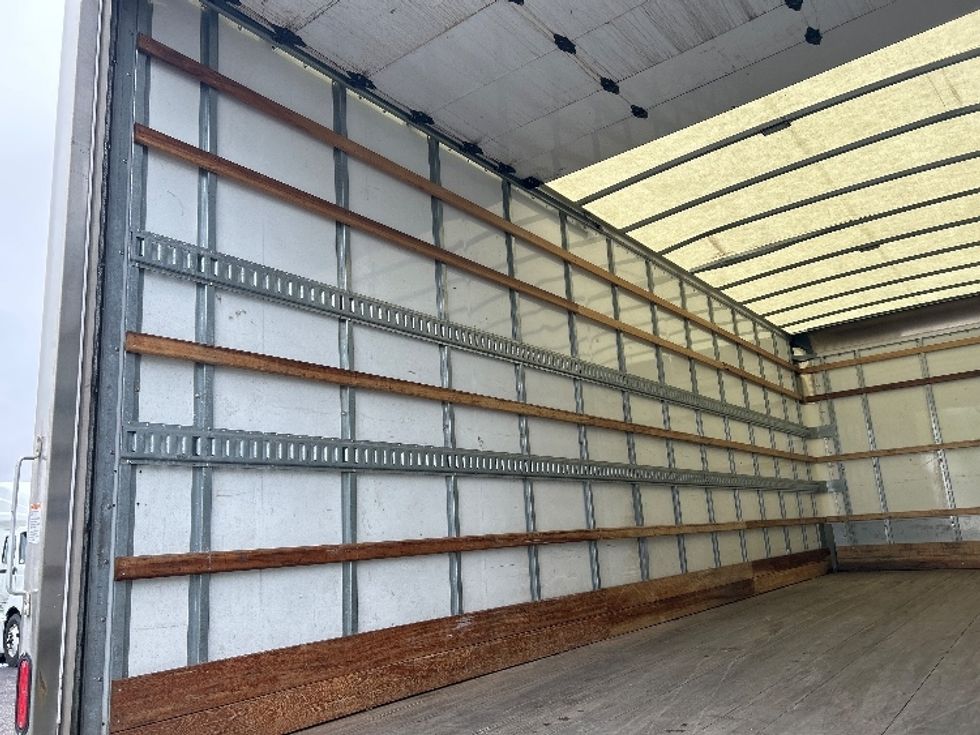 Medium Duty Box Truck-Light and Medium Duty Trucks-Freightliner-2020-M2-Brooklyn Park-MN-98,753\n\t\tmiles-$ 66,250 - Image 11