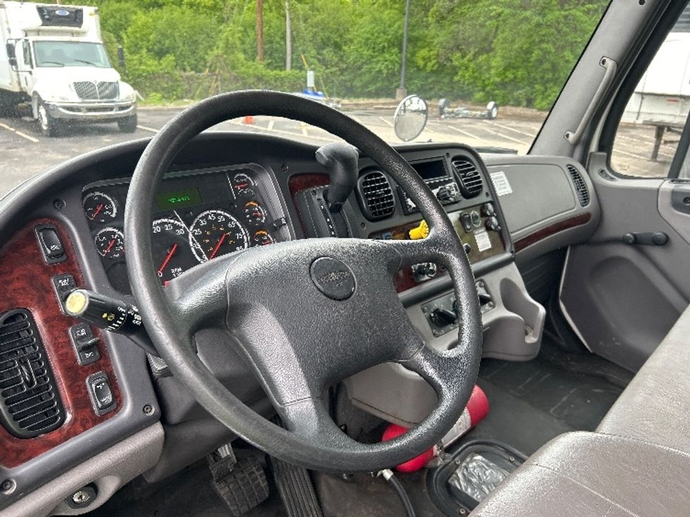 Medium Duty Box Truck-Light and Medium Duty Trucks-Freightliner-2020-M2-Brooklyn Park-MN-98,753\n\t\tmiles-$ 66,250 - Image 17